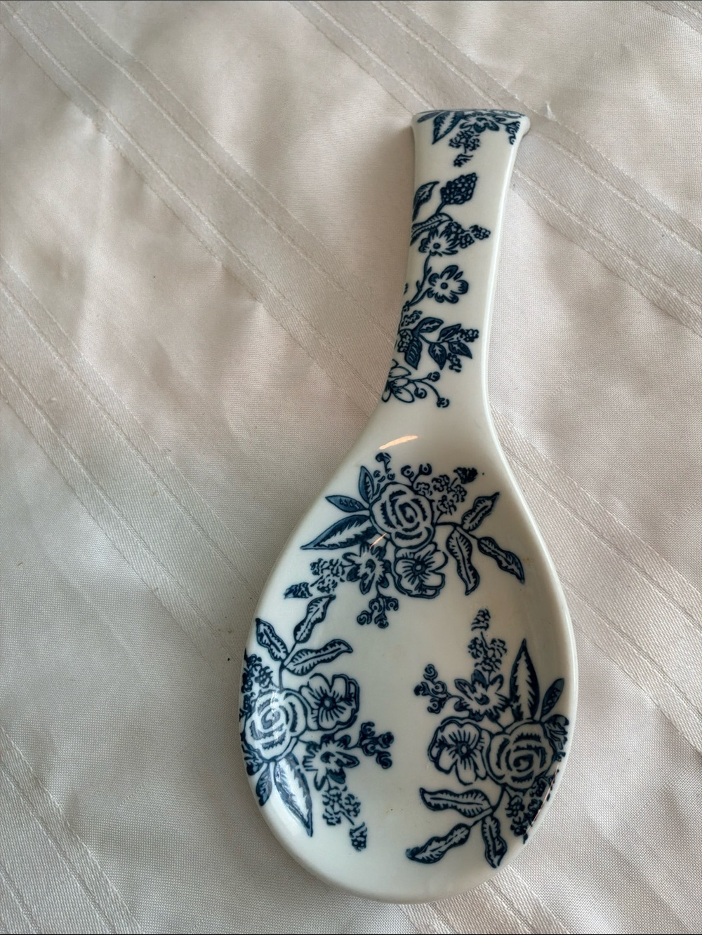 Grace Blue and White Floral Ceramic Spoon Rest
